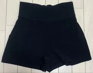 미셸 마카롱 슬림 레그 숏팬츠 프리 사이즈