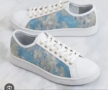 다이애나 모네 스니커즈