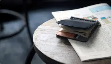 블랙 가죽 지폐 클립 / money clip