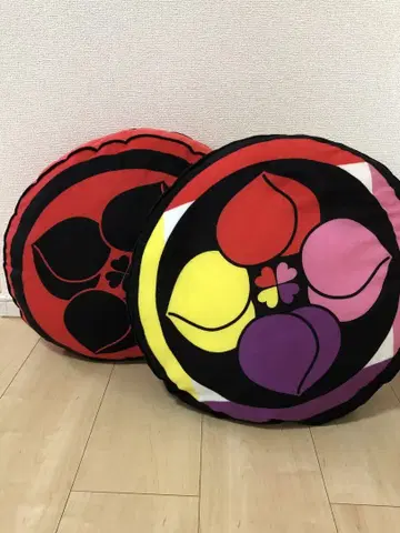 모모쿠로 시마무라 쿠션