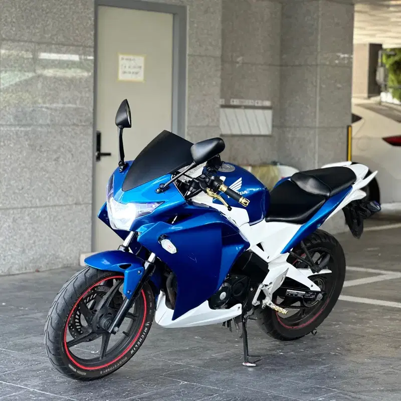 혼다 CBR 125 / 2016년식 / 2만KM / 구변 OK