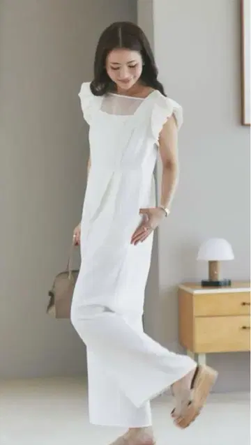 카라 부분 시어 살로펫 화이트 M