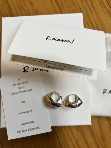 R. ALAGAN TINY BAUM HOOPS 라라간 귀걸이