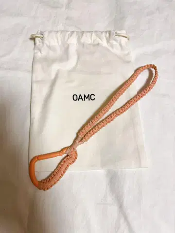 [ 레어 ] OAMC 오에이엠씨 키링 핑크