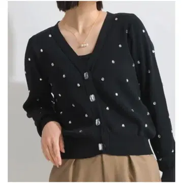 [ 새상품 미사용 ] PICCIN*큐빅 가디건*블랙