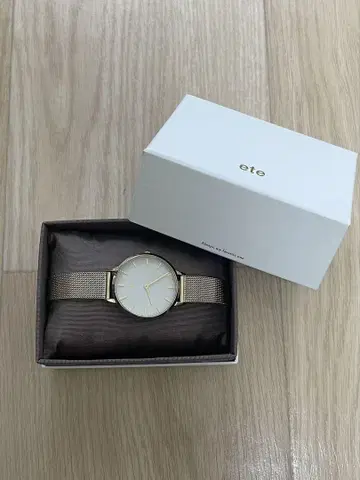 ete 골드 메쉬 밴드 손목시계, 추가 가죽 벨트 포함
