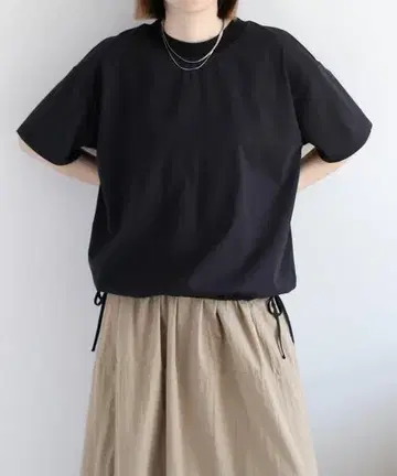 cepo [ 산뜻하고 시원한, 실키 터치 ] 실켓 밑단 드로스트 Tee