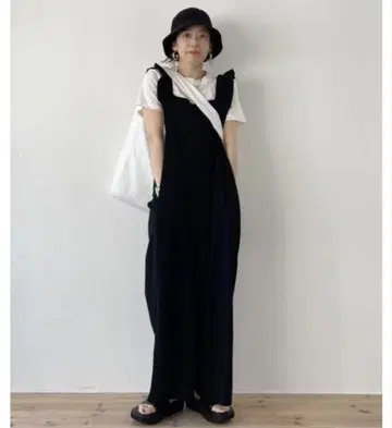 wee9s 프릴 릴랙스 살로펫 블랙