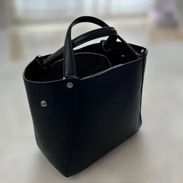 발코스 블랙 가죽 토트백