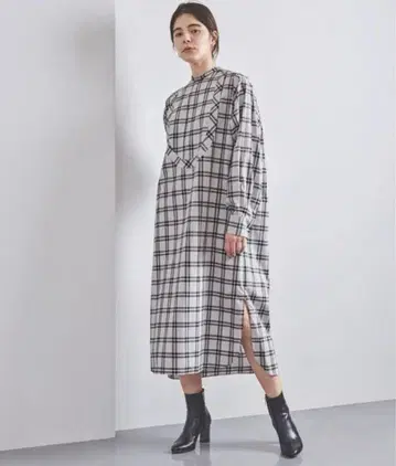 HYKE CHECKED BIB FRONT SHIRT DRESS