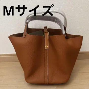 [ 새상품급 ] 큐브 백 M 사이즈 브라운 핸드백