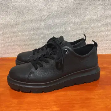 ecco 통굽 스니커즈 블랙 22.5cm 36