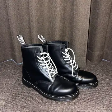 [일본 한정] Dr. Martens 화이트 스티치 UK9 28cm