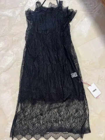 FURARU 블랙 레이스 캐미 원피스