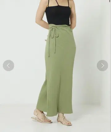 BASERANGE Brig skirt 베이스레인지 스커트