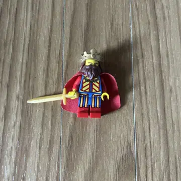 LEGO 왕 피규어 검 포함
