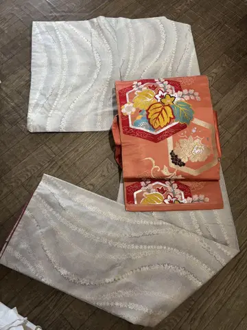 흰색 오시마 아마미 오시마 명주 물결 무늬 기모노