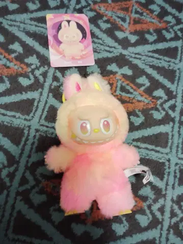 팝마트 라부부 봉제 인형 LOYALTY