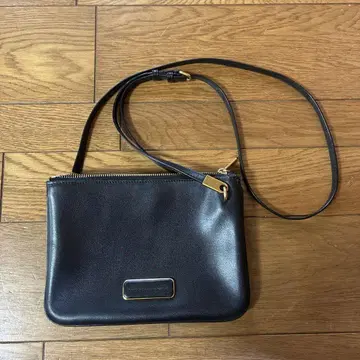 MARC BY MARC JACOBS 블랙 숄더백