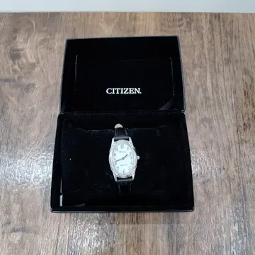 CITIZEN 리비에르 솔라 손목시계