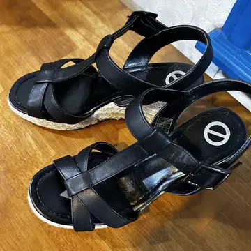 NO NAME 블랙 웨지솔 샌들
