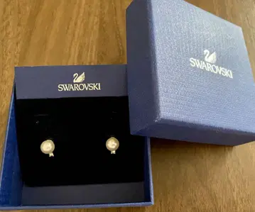 Swarovski 펄 스터드 귀걸이