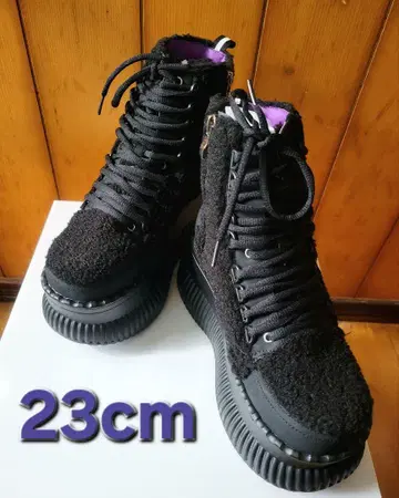 새상품 미착용 통굽 레이스업 부츠 YOSUKE 23cm 블랙