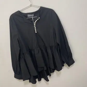 sakishimatokyo 펄 페플럼 블라우스