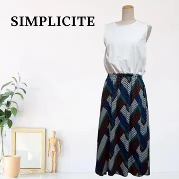 zB516 [ F ] SIMPLICITE 원피스 패널 스커트 슬리브리스