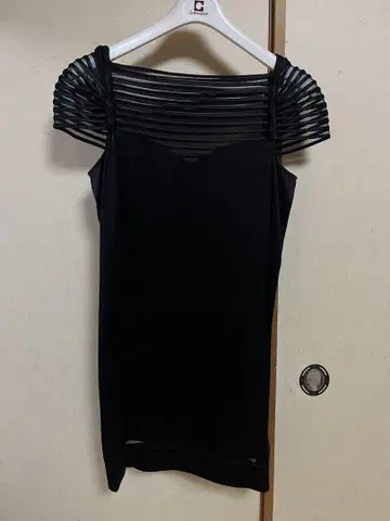 Diane von Furstenberg 블랙 드레스 사이즈 6