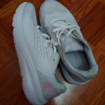 Under Armour 러닝화 화이트/핑크