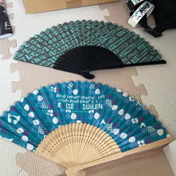 뱅드림! RAS의 부채 세트입니다.