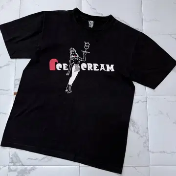 ICE CREAM 빌리어네어 보이즈 클럽 로고 티셔츠 블랙 반팔