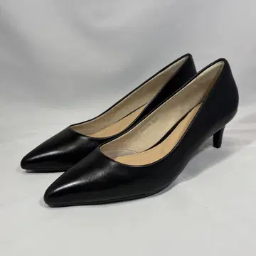 새상품 PIC&PAY 천연 가죽 플레인 펌프스 21.5cm 블랙 레더