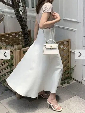 BB KNIT A 라인 SKIRT WHITE