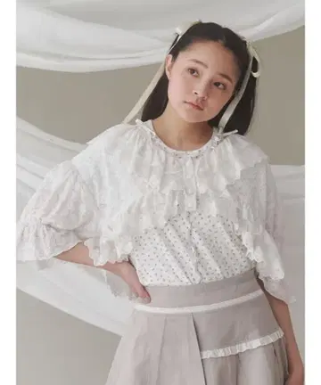 [ merry jenny ] 스캘럽 frill 볼레로