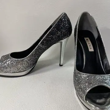 Diana 실버 글리터 그라데이션 펌프스 24.5cm
