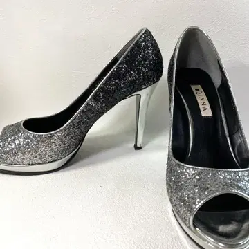 Diana 실버 글리터 그라데이션 펌프스 24.5cm
