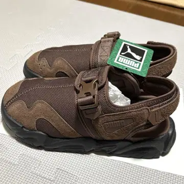 새상품 [ PUMA ] 푸마 뉴 머티리얼 샌들 브라운 25cm