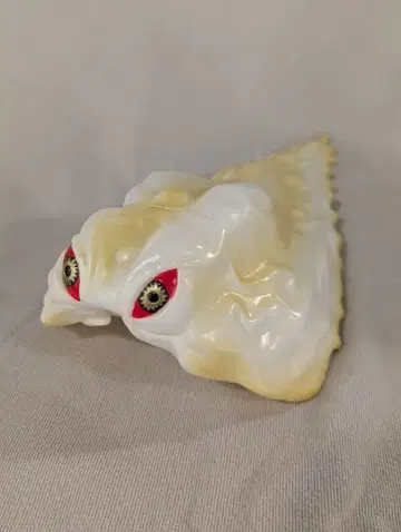 마루산 헤도라 비행 형태 화이트 성형