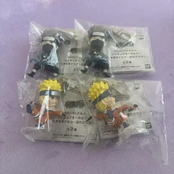 NARUTO-나루토- 피규어 키링 총 2종 x 2 총 4개 세트