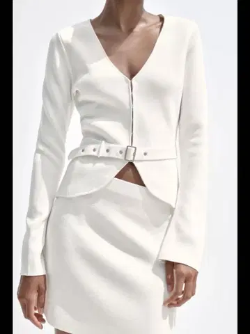 Zara 이번 시즌 무지 니트 벨트 자켓 XS