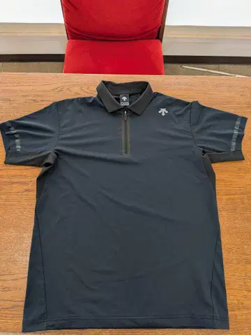 블랙 DESCENTE 골프 하프 지퍼 피케 셔츠 L 사이즈