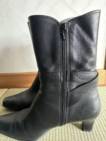 pitti 블랙 부츠 24 EE