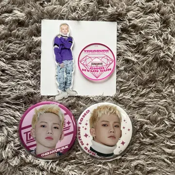 TREASURE 현석 아크릴 스탠드 캔뱃지 세트