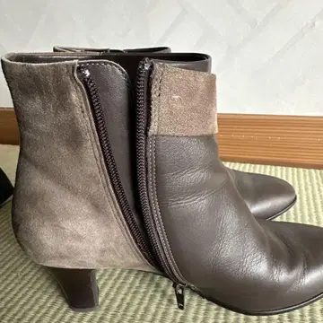 브라운 스웨이드 가죽 앵클부츠 24cm