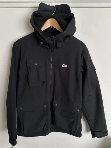 Abu Garcia 아부 가르시아 마운틴 자켓 M 사이즈 블랙