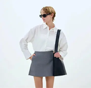 THE TOE Delos Mini Skirt 택 포함 미사용 새상품