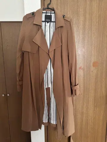 HK WORKS LONDON 브라운 트렌치코트 LL