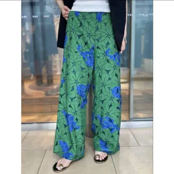투모로우랜드 컬렉션 투모로우랜드 레이스 꽃무늬 팬츠 34